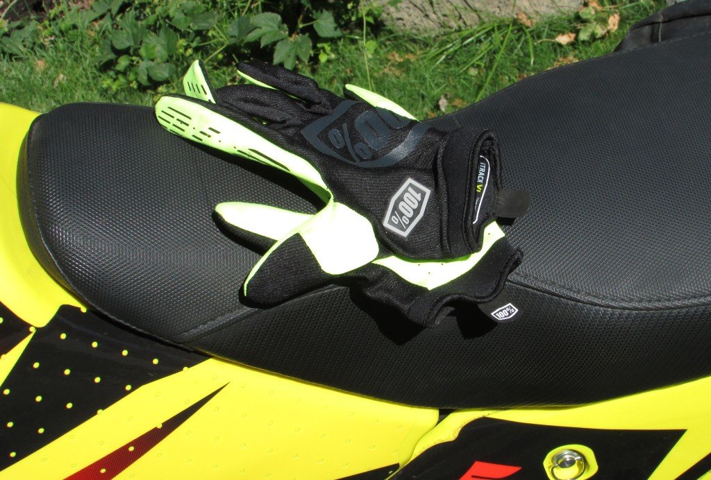 100% iTrack gloves review best light weight dual sport motorcycle summer riding gloves